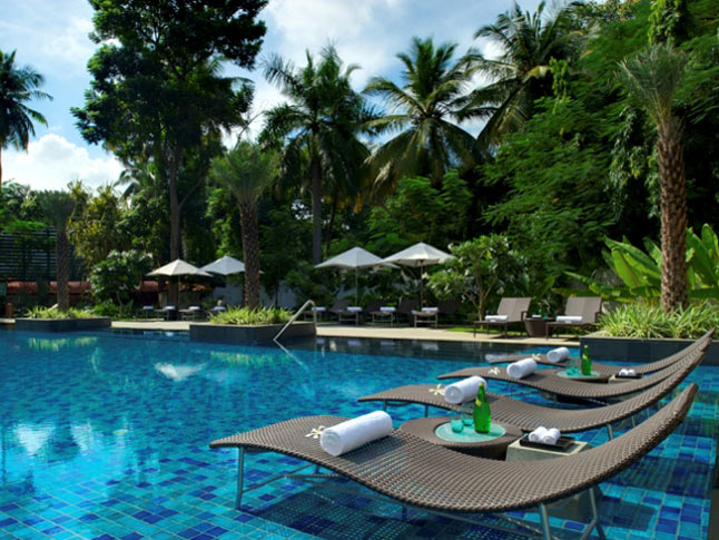 Pool-Side Taj Coromandel in Chennai India
